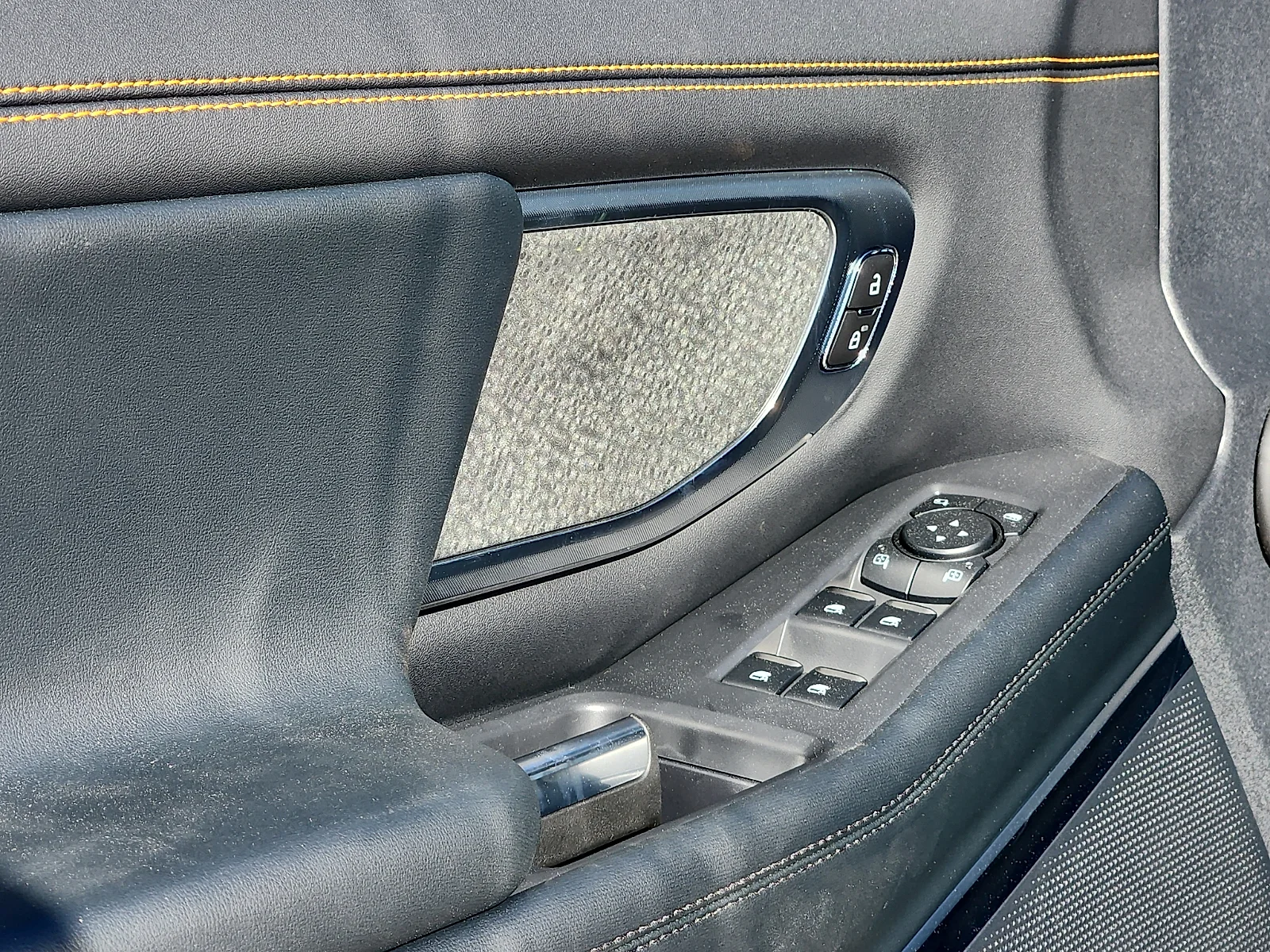New 2027 Agate Black Metallic Ford Tremor image 15