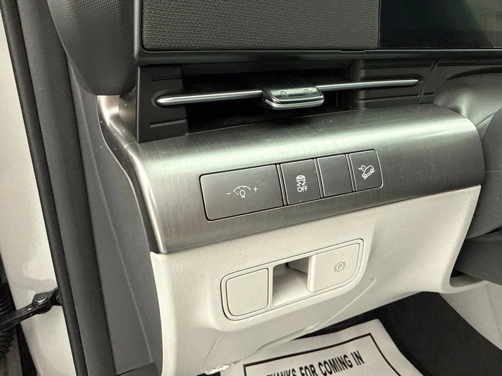 Used 2024 Gray Hyundai SEL image 19
