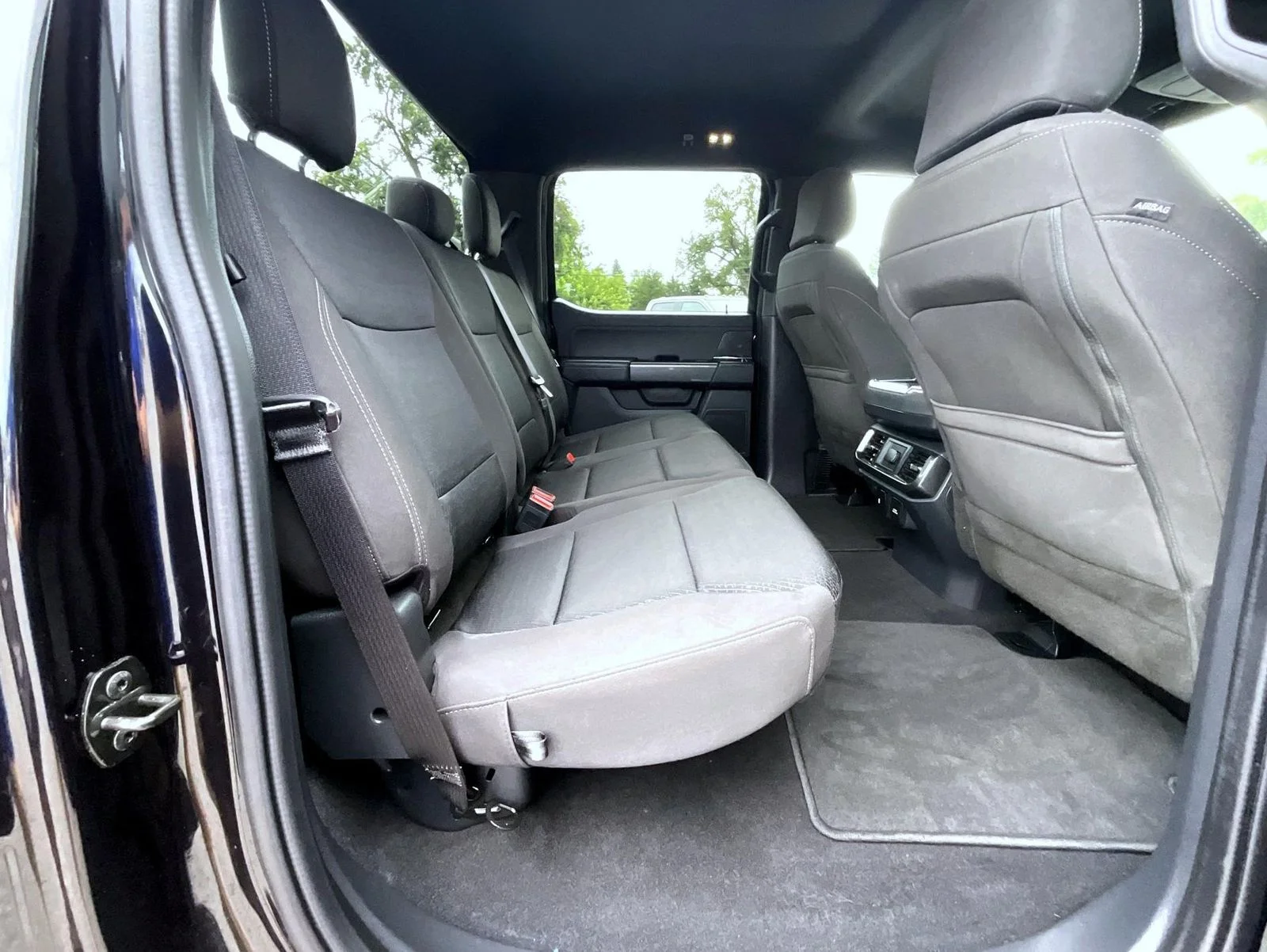 Used 2023 Black Ford XLT image 21