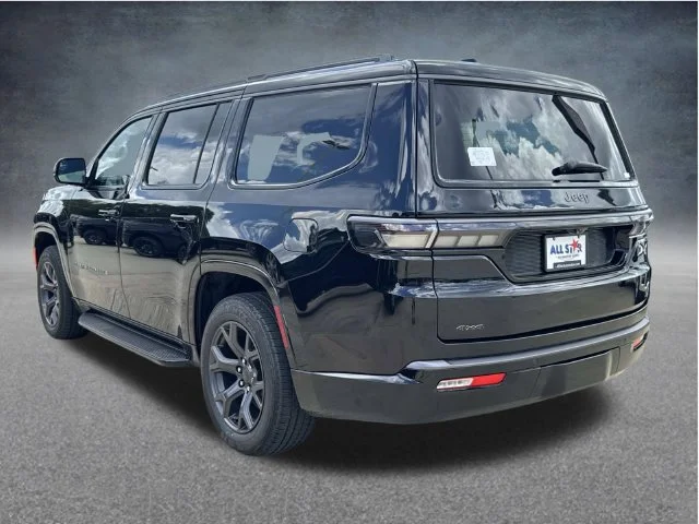New 2026 High Gloss Black Exterior Paint Jeep Limited Altitude image 5