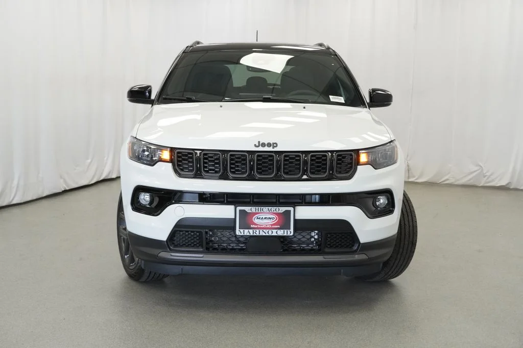 New 2026 Bright White Clear-Coat Exterior Paint Jeep Limited image 7