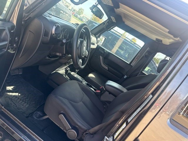 Certified Used 2018 Granite Crystal Metallic Clearcoat Jeep Sport S image 5