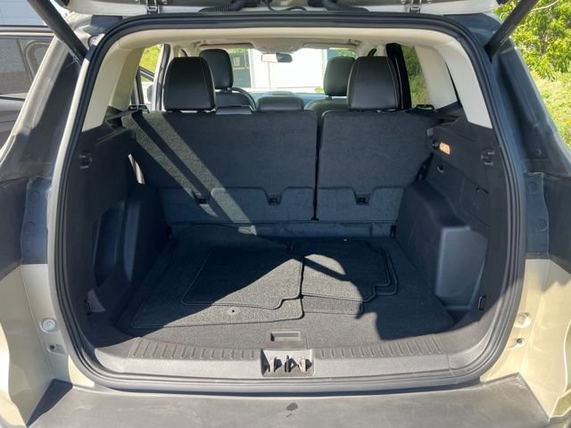 Used 2018 Gold Ford SEL image 18