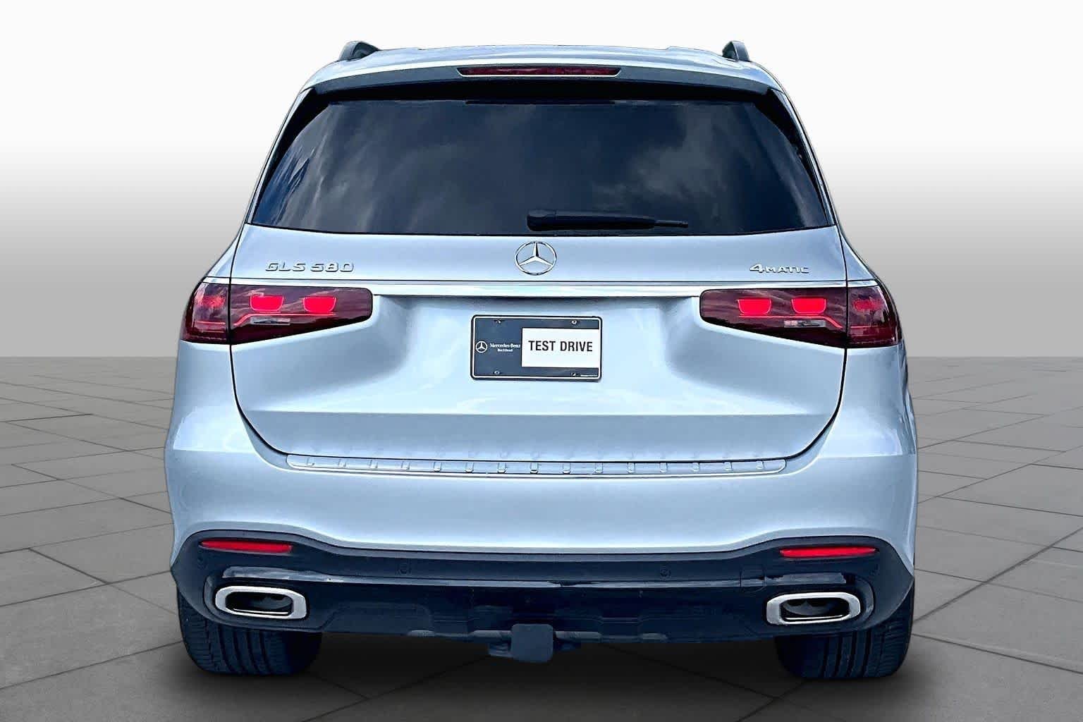 Used 2025 Cirrus Silver Metallic Mercedes-Benz GLS 580 image 5