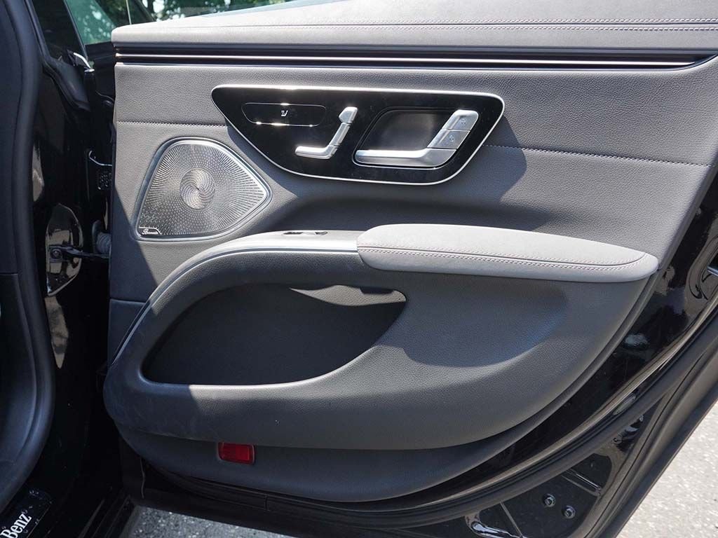 Used 2024 Black Mercedes-Benz 450 image 30