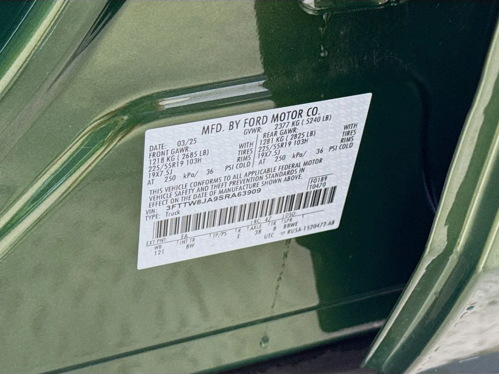 Certified Used 2025 Green Ford XLT image 32