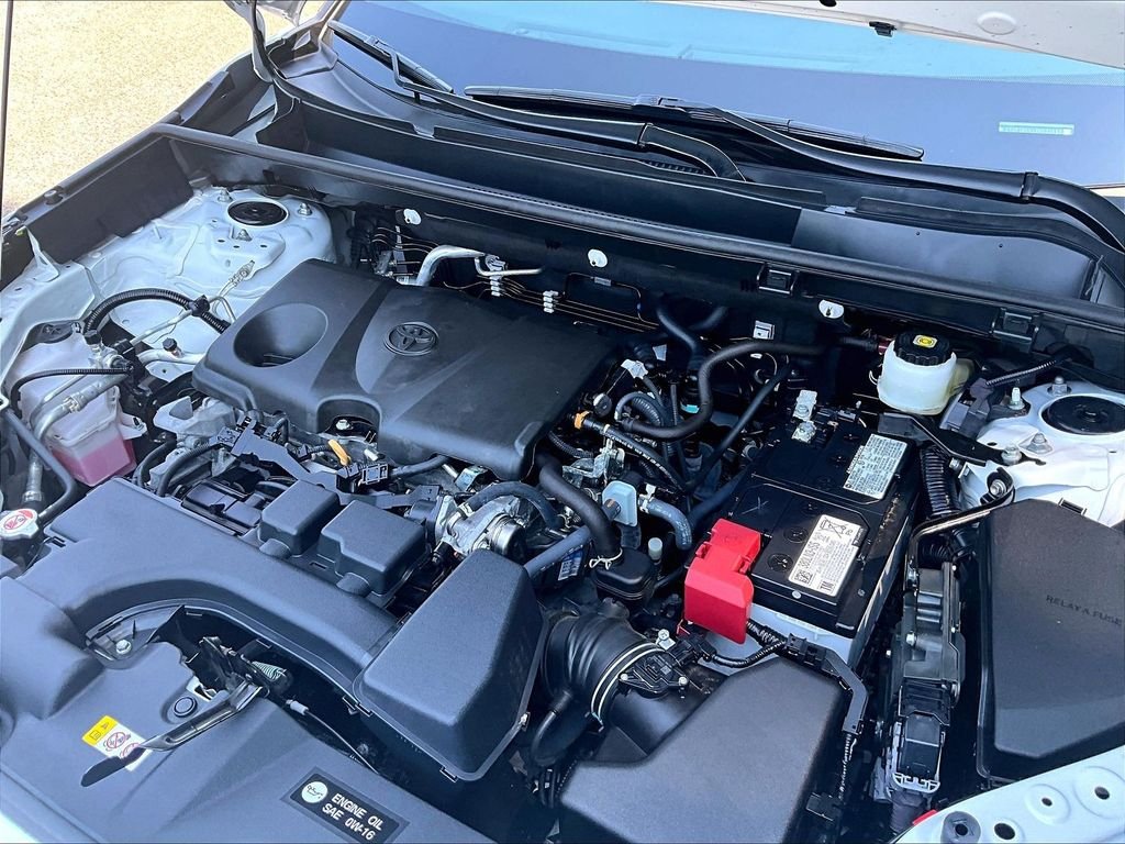 Used 2025 White Toyota XLE image 35