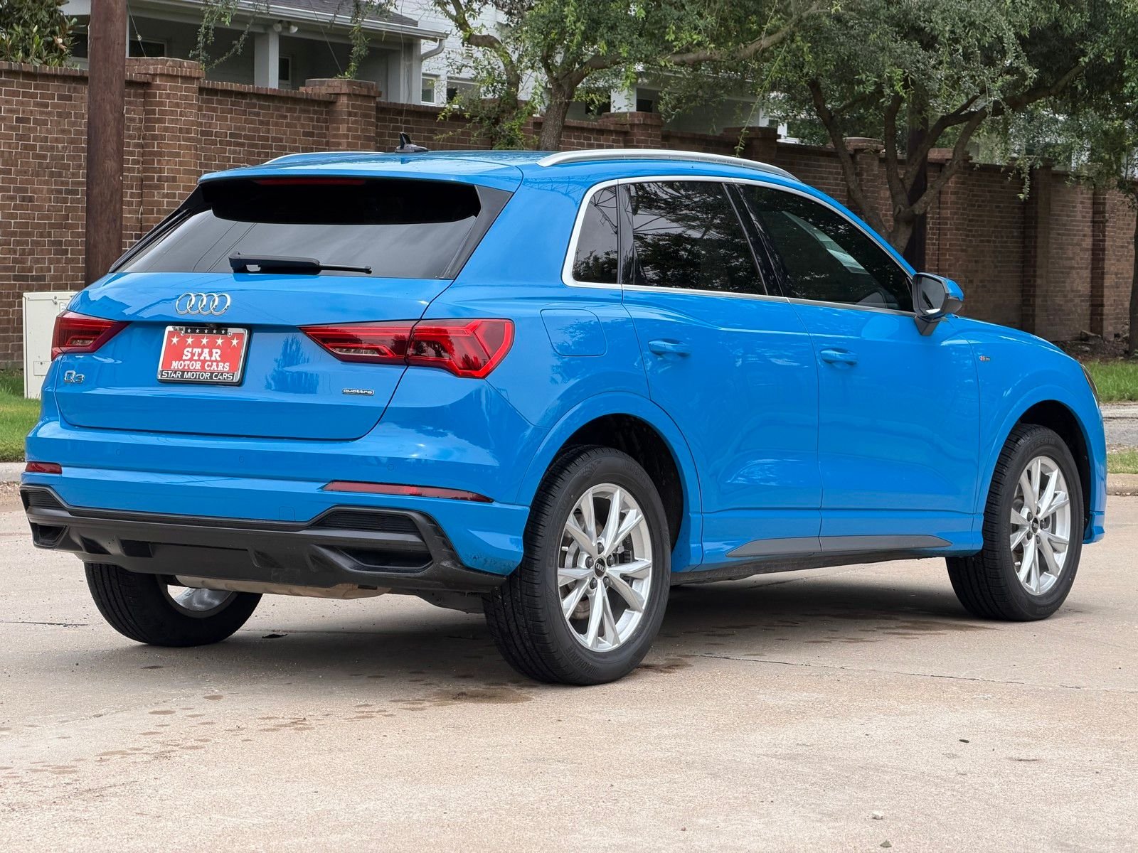 Used 2022 Blue Audi  image 14