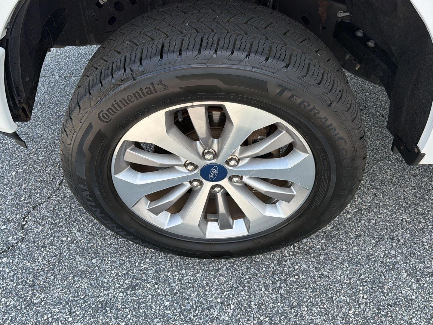Used 2018 Oxford White Ford XL image 36