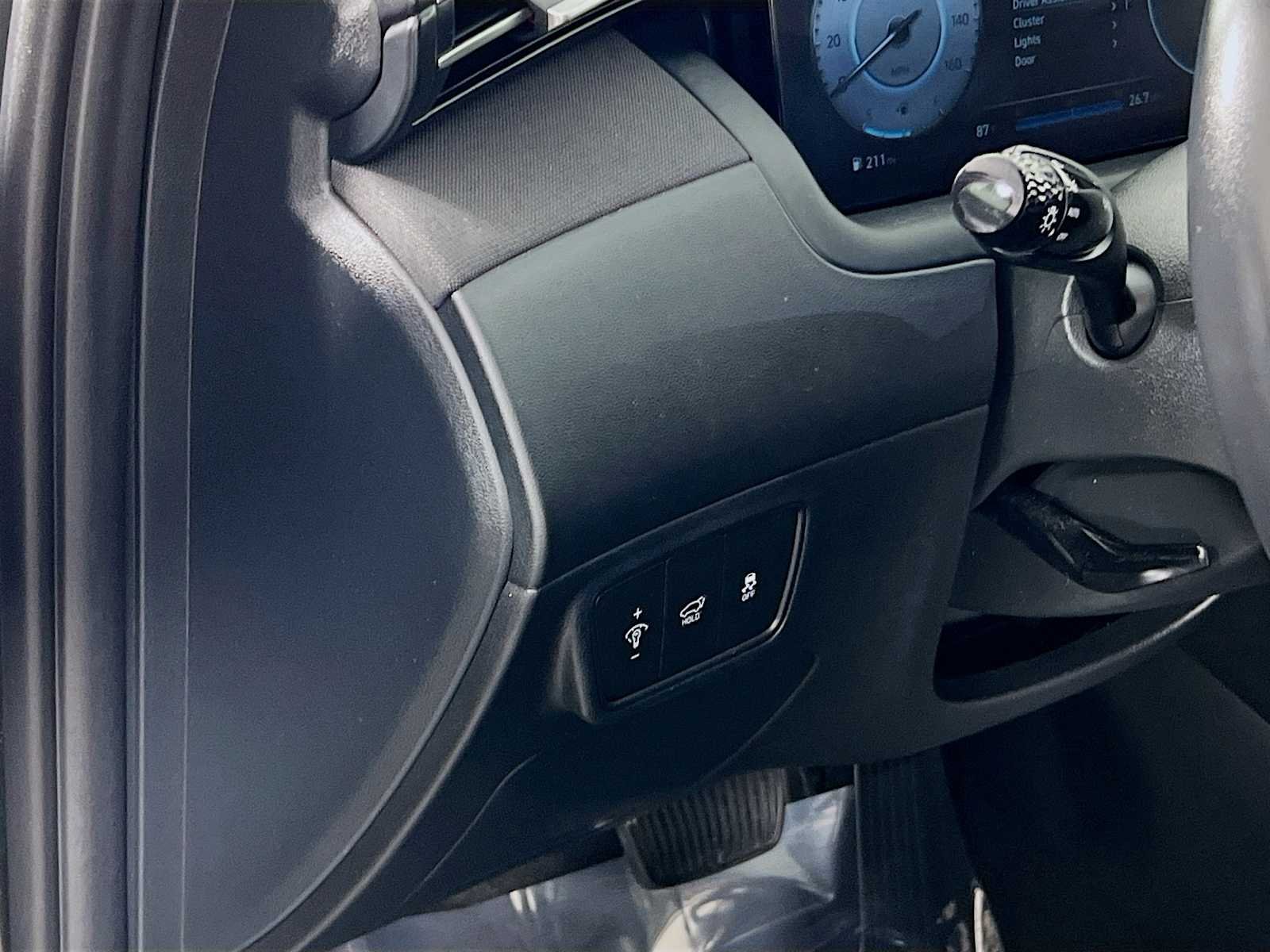 Used 2023 Amazon Gray Hyundai SEL image 10