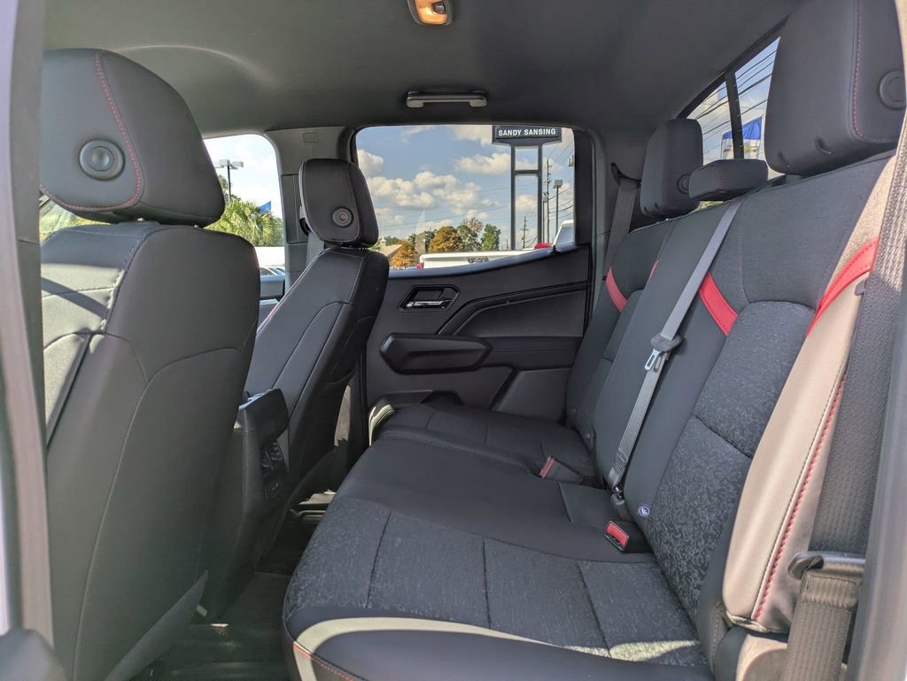 2025 Chevrolet Colorado Z71 - Photo 28