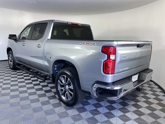Used 2023 Gray Chevrolet LT image 6