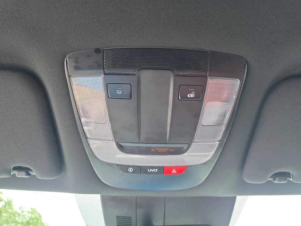 Used 2023 Glacial White Pearl Kia GT-Line image 32