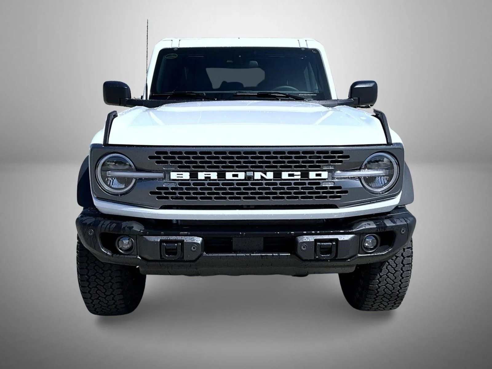 New 2026 Oxford White Ford Badlands image 2
