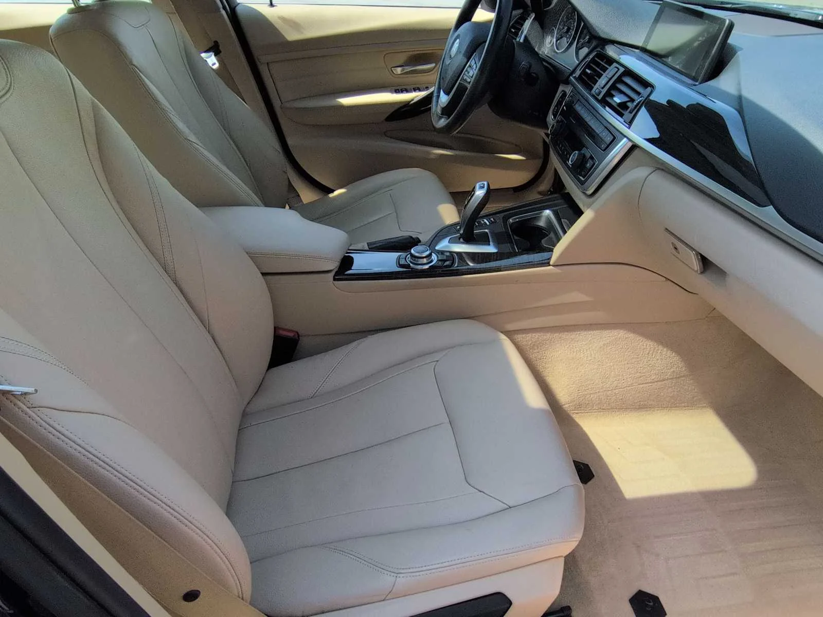 Used 2013 Imperial Blue Metallic BMW 335i xDrive image 24
