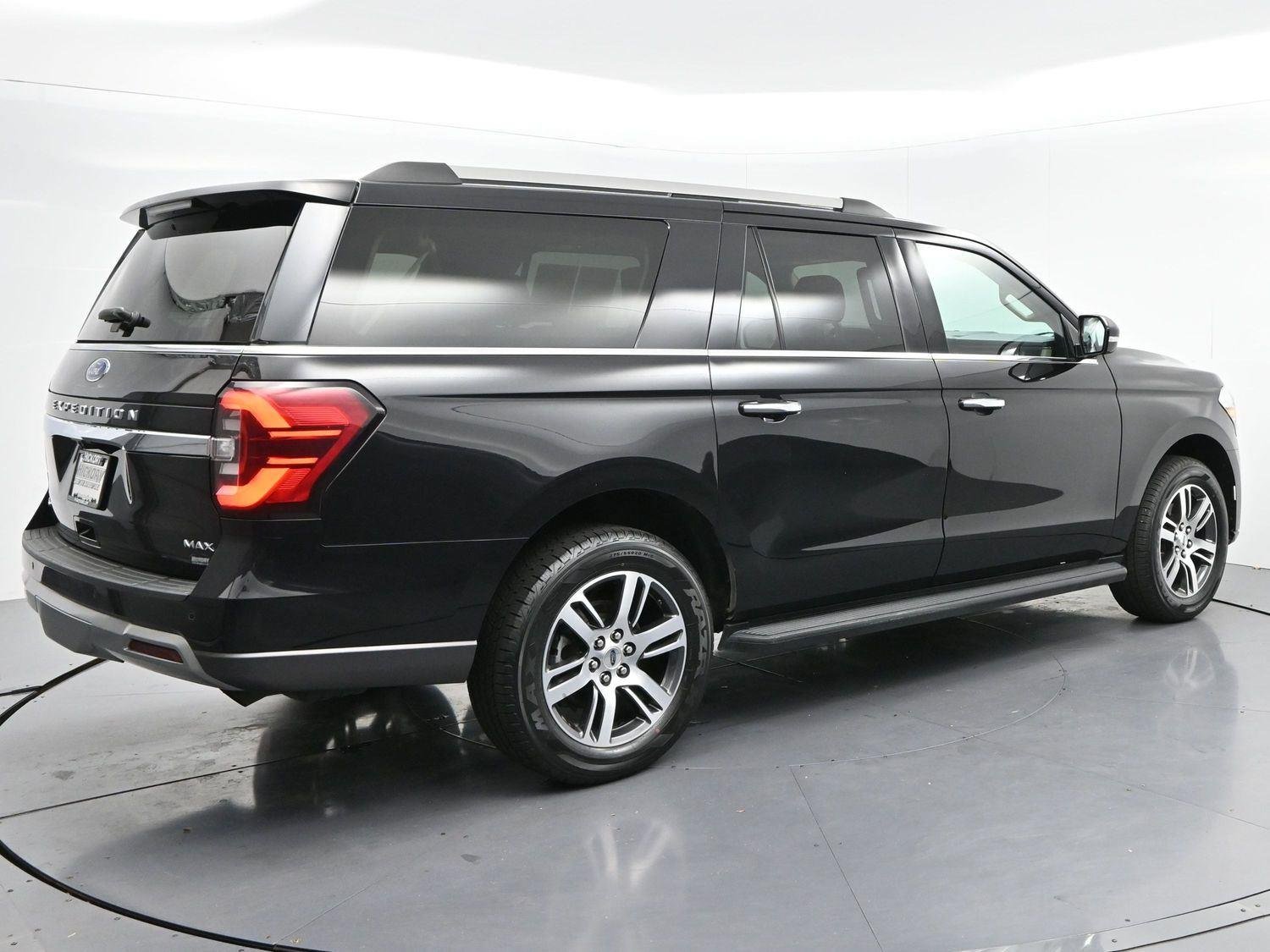 Used 2024 Agate Black Ford Limited image 7