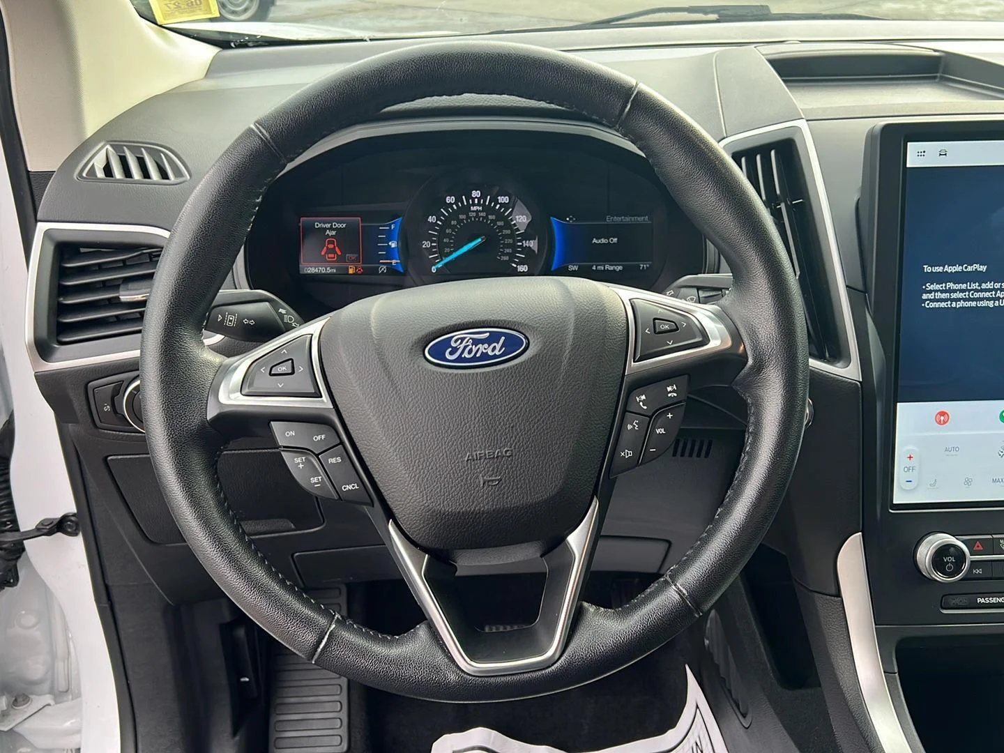 Used 2023 Oxford White Ford SEL image 28