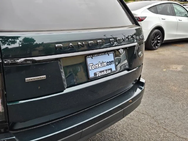 Used 2019 British Racing Green Land Rover 5.0L V8 Supercharged image 15