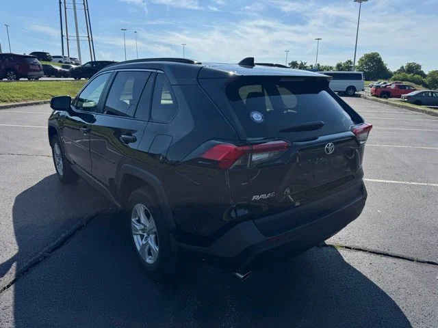 Used 2020 Midnight Black Metallic Toyota XLE image 5