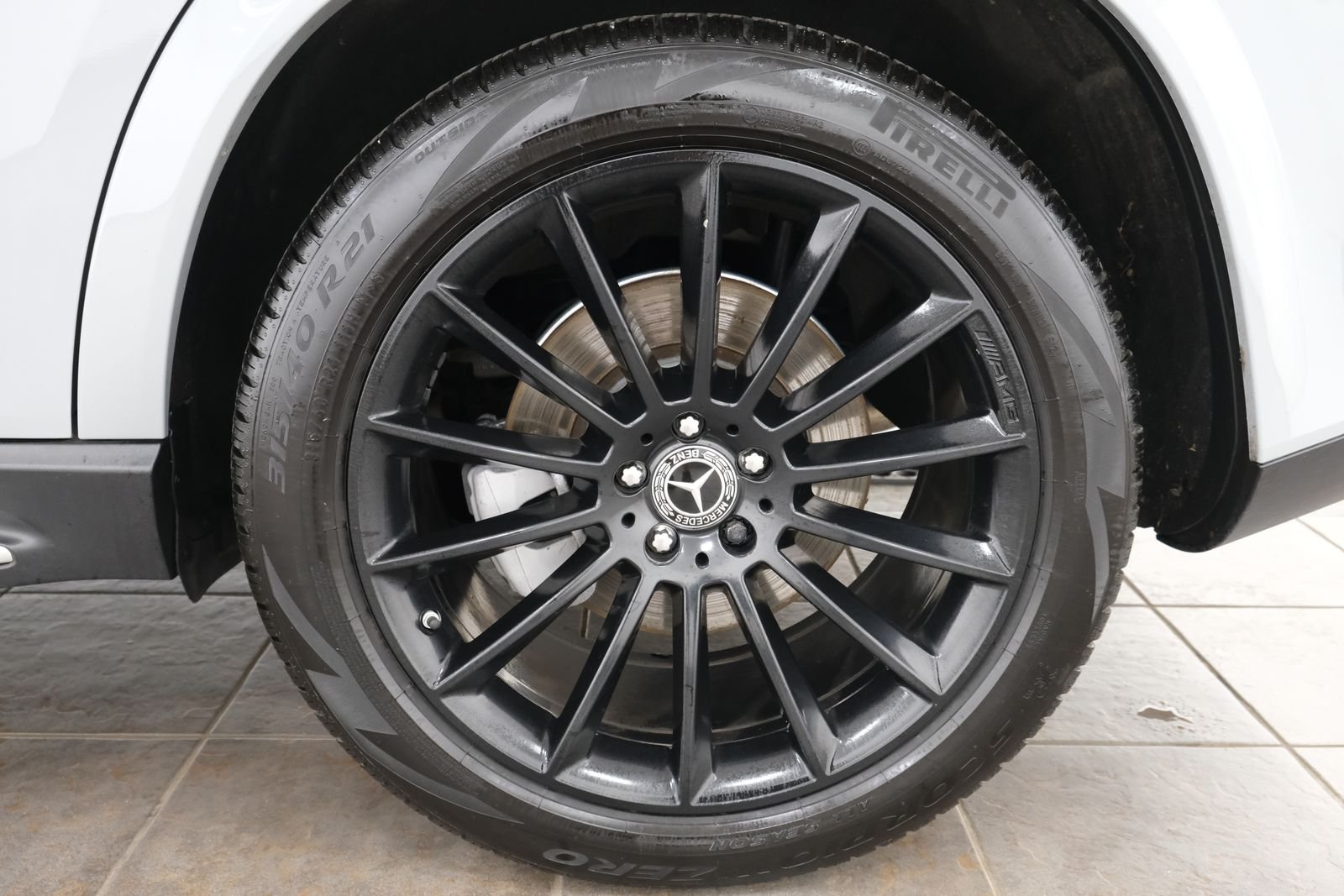 Used 2024 MANUFAKTUR Alpine Gray Mercedes-Benz GLE 450 image 40