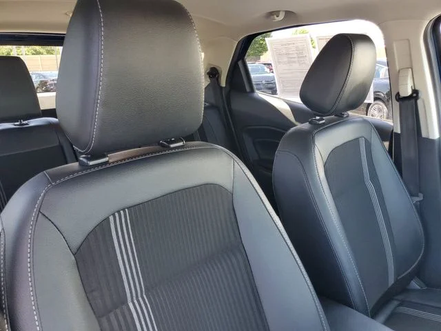 Used 2019 Blue Ford SES image 18