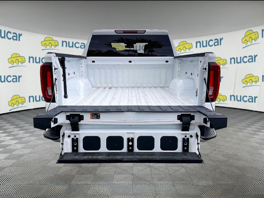 Used 2025 Summit White GMC SLT image 34