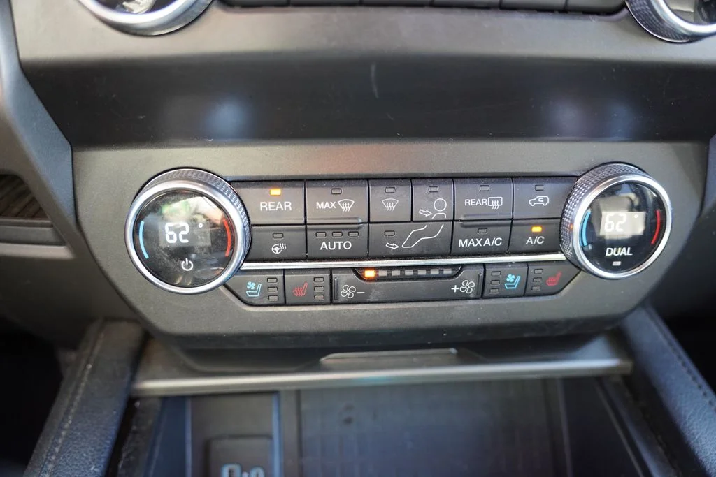 Used 2020 White Ford XLT image 5