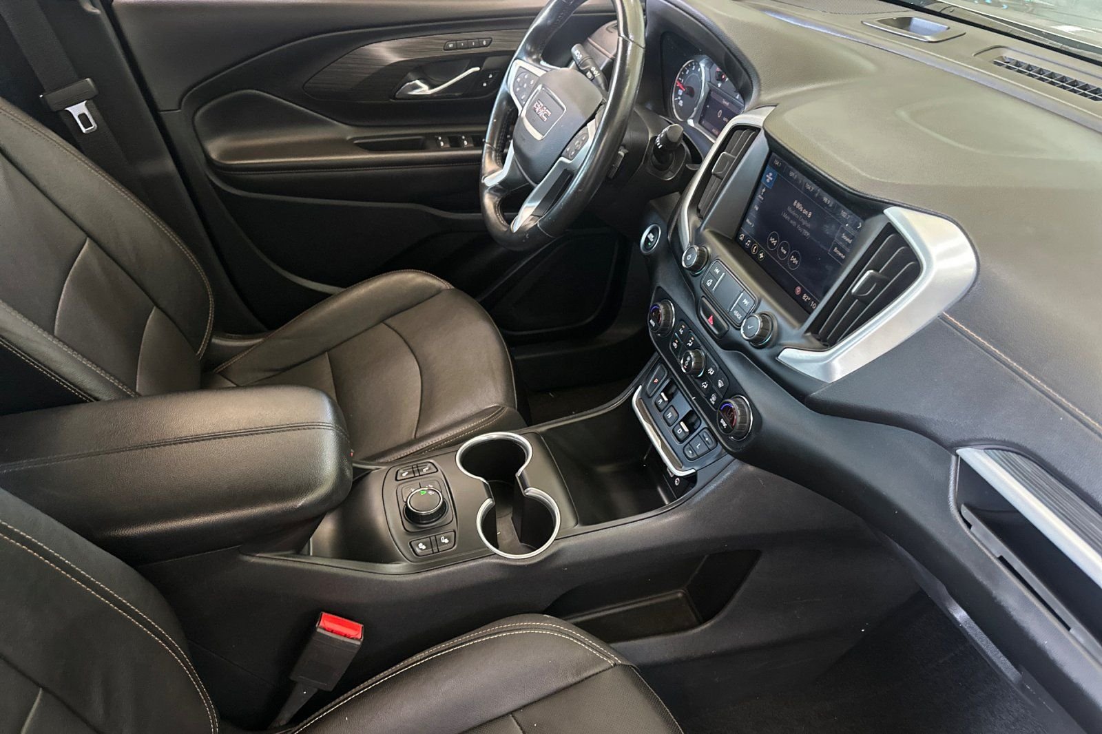 Used 2021 Gray GMC SLT image 17