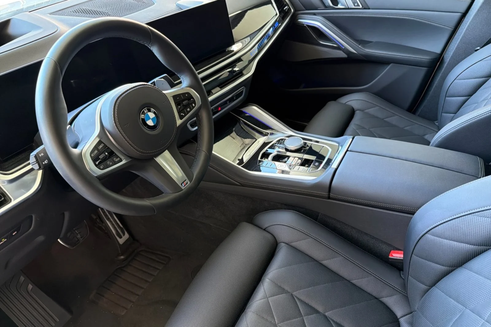 Used 2025 Alpine White BMW xDrive40i image 9
