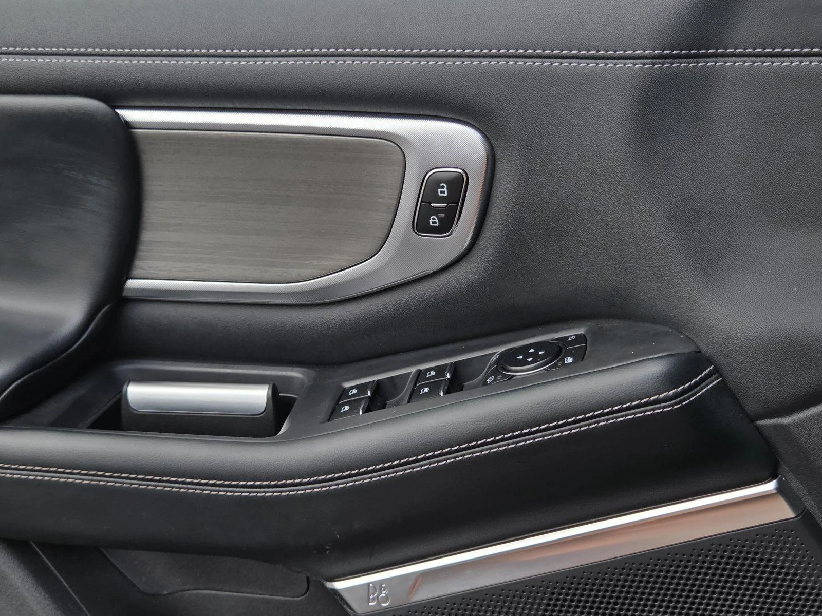 Used 2025 Stone Blue Ford Platinum image 20