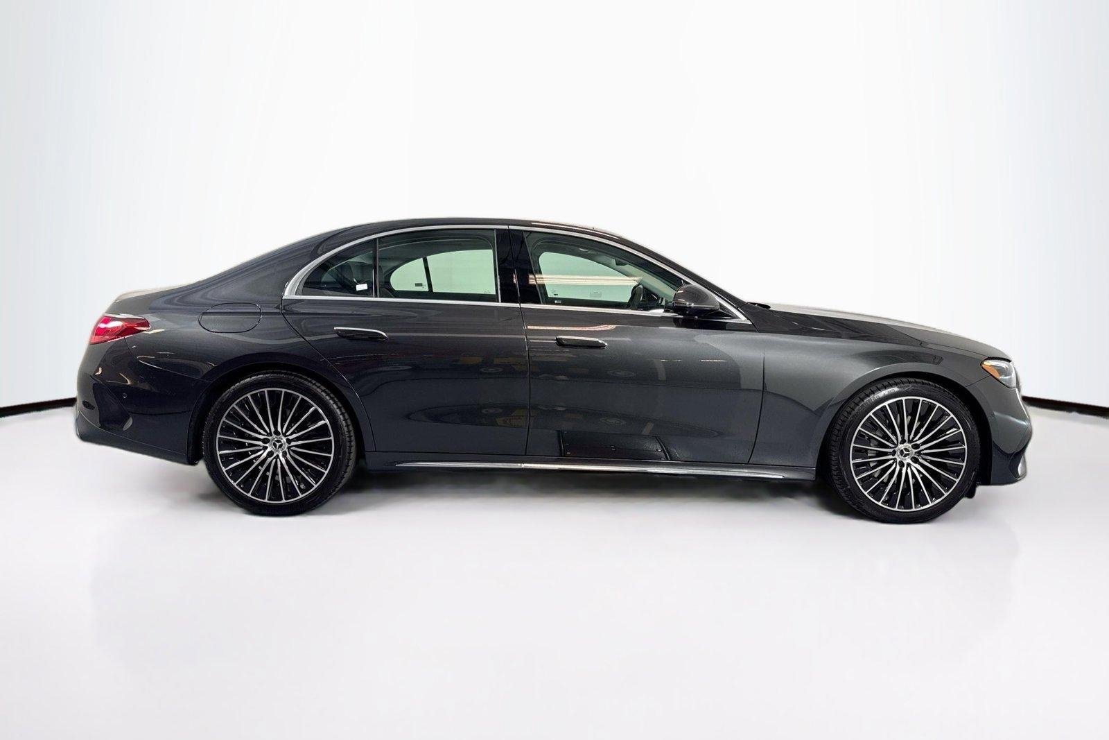 New 2026 Graphite Grey Metallic Mercedes-Benz E 350 image 4