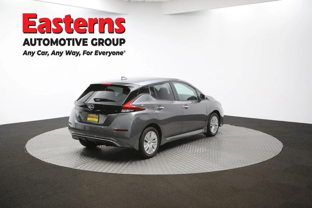 Used 2024 Gray Nissan S image 39