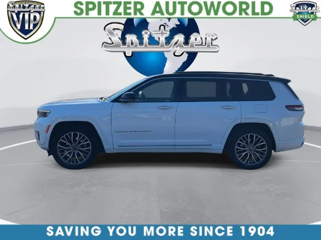 Used 2024 White Jeep Summit image 6