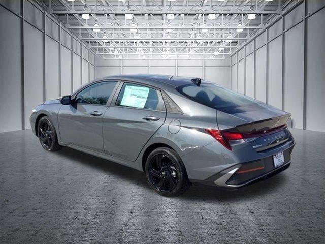 New 2026 Gray Hyundai SEL Sport image 3