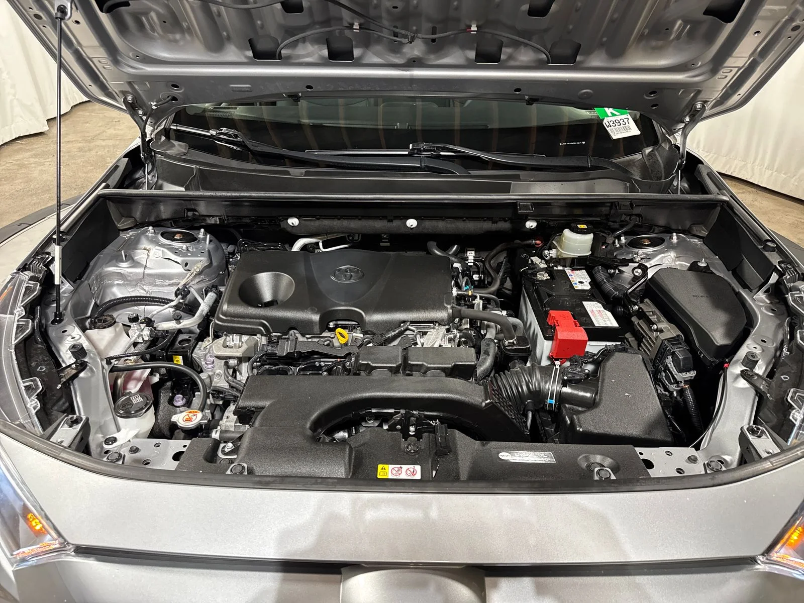Used 2019 Silver Sky Metallic Toyota LE image 28