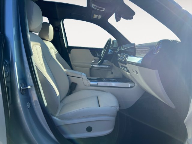 New 2026 Silver Mercedes-Benz GLB 250 image 13