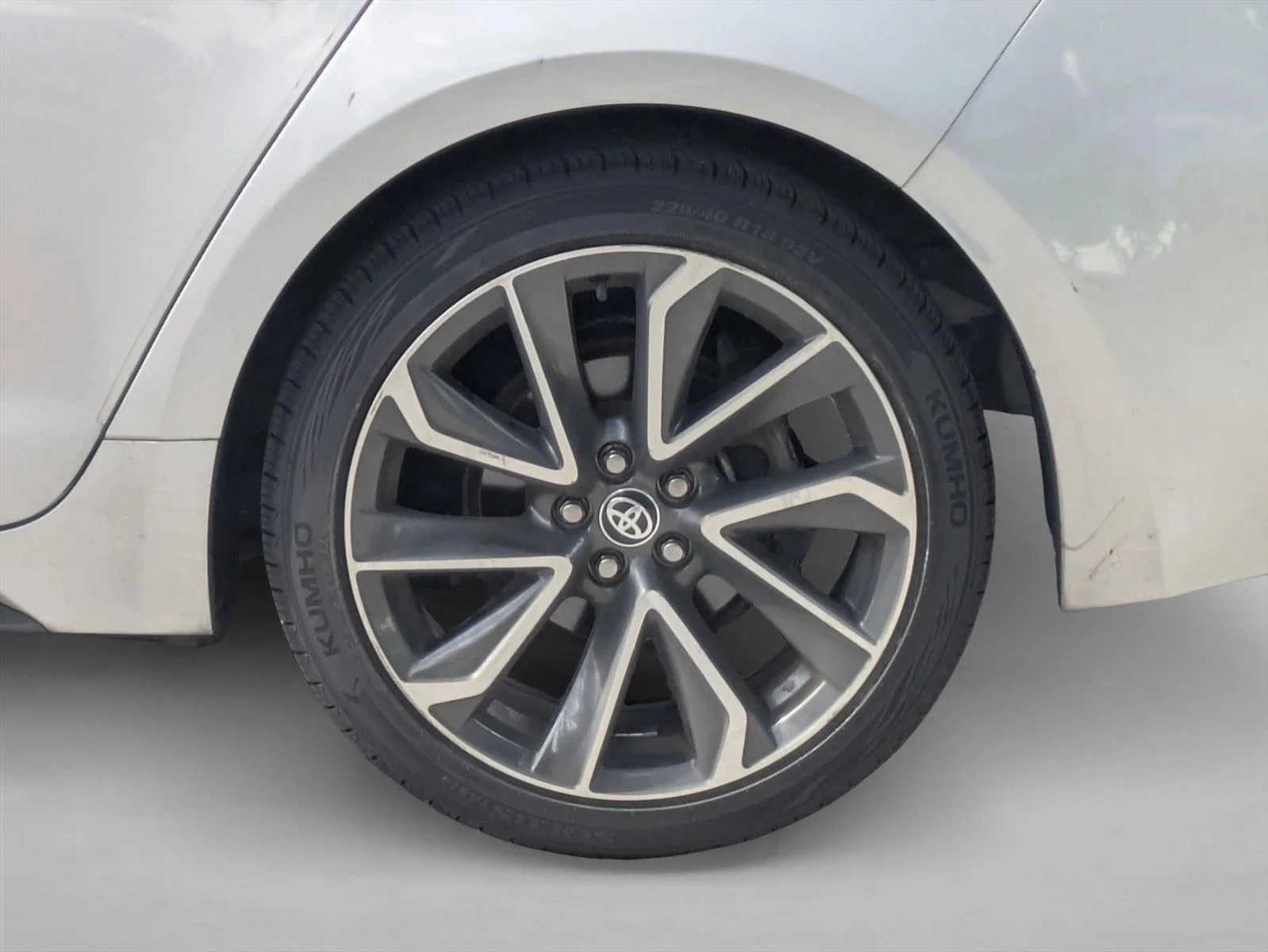 Used 2021 Classic Silver Metallic Toyota SE image 16