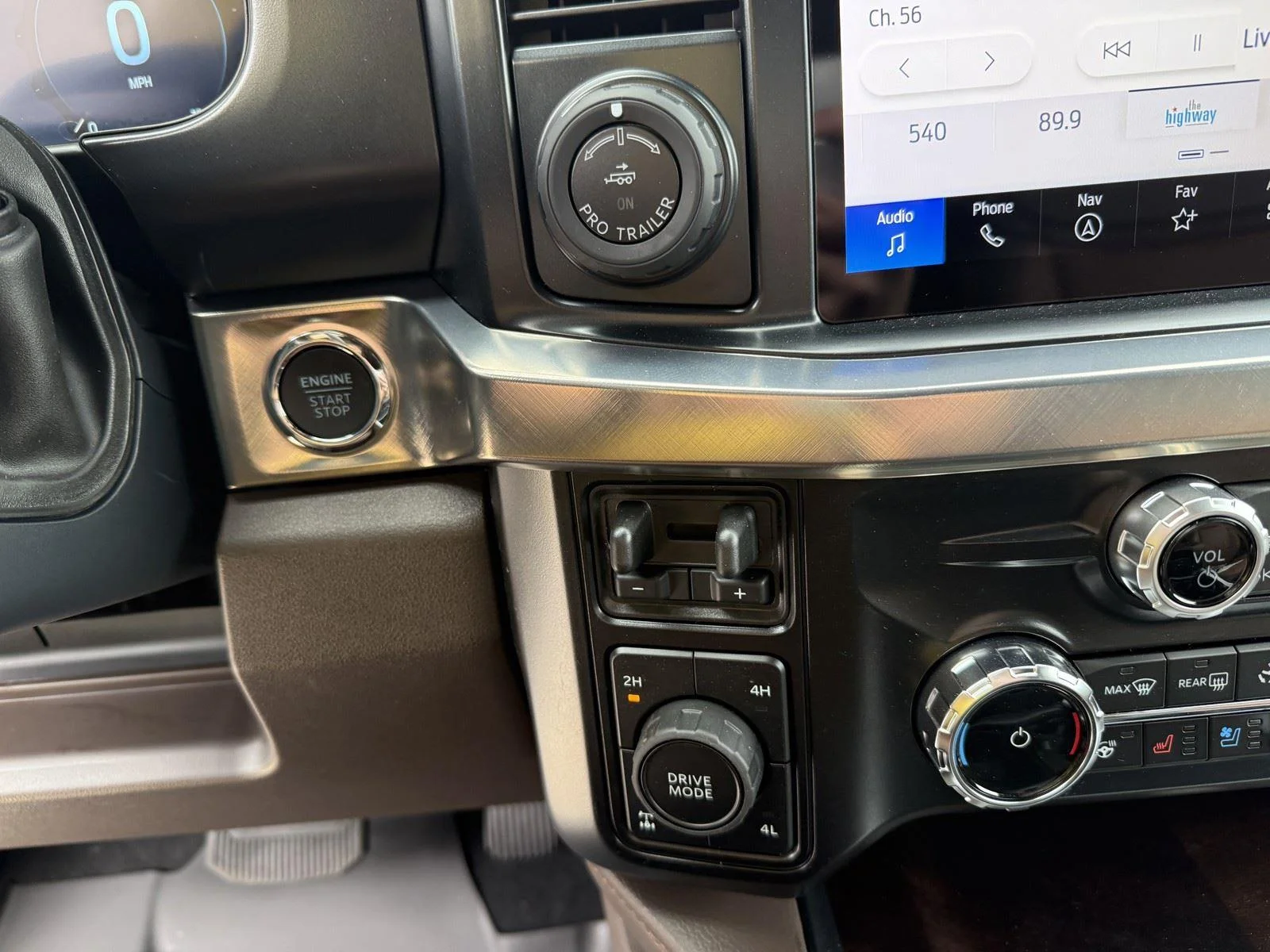 New 2026 Oxford White Ford King Ranch image 27