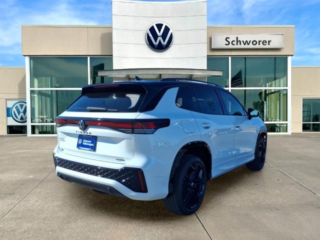 2026 Volkswagen Tiguan SE R-LINE BLACK