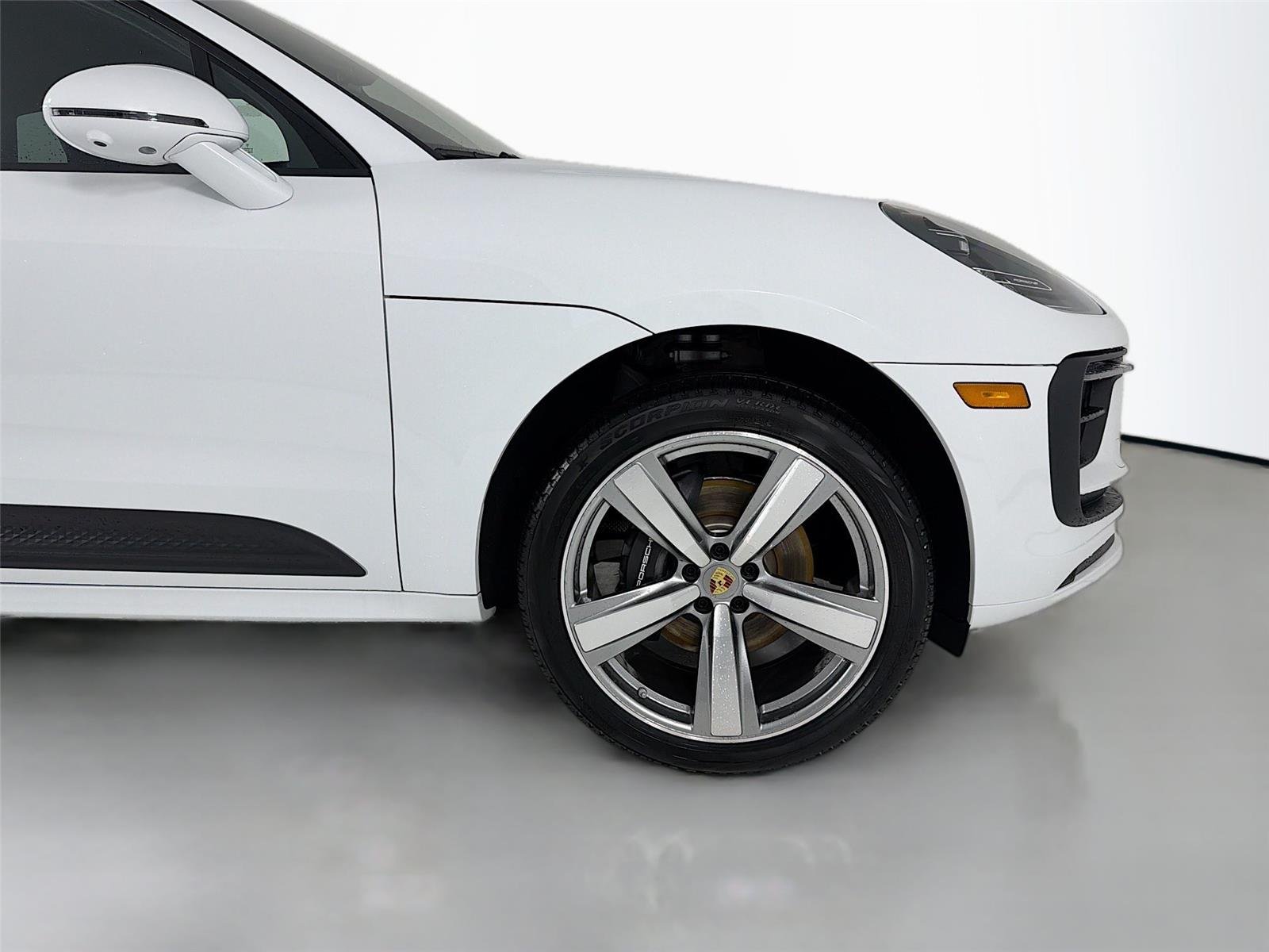 Used 2025 White Porsche  image 30