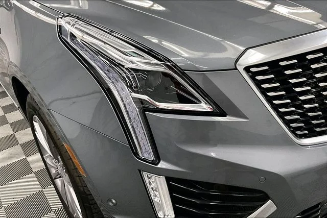 Used 2022 Satin Steel Metallic Cadillac Premium Luxury image 35