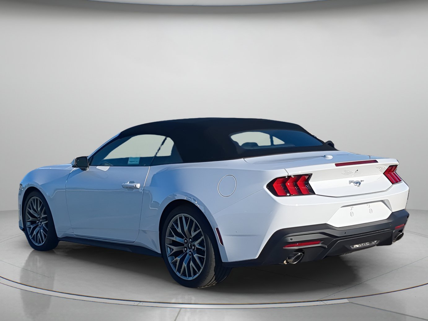 New 2026 Oxford White Ford EcoBoost® Premium Convertible image 39