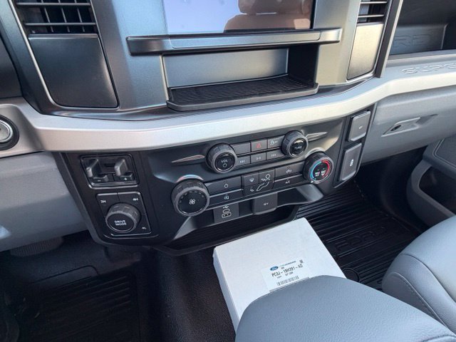 New 2026 White Ford F600 4X4 CHAS/C image 14