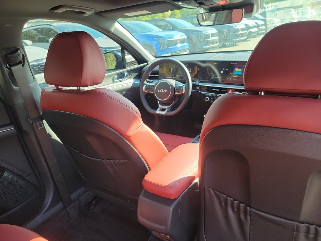New 2027 Aurora Black Pearl Kia GT-Line image 13