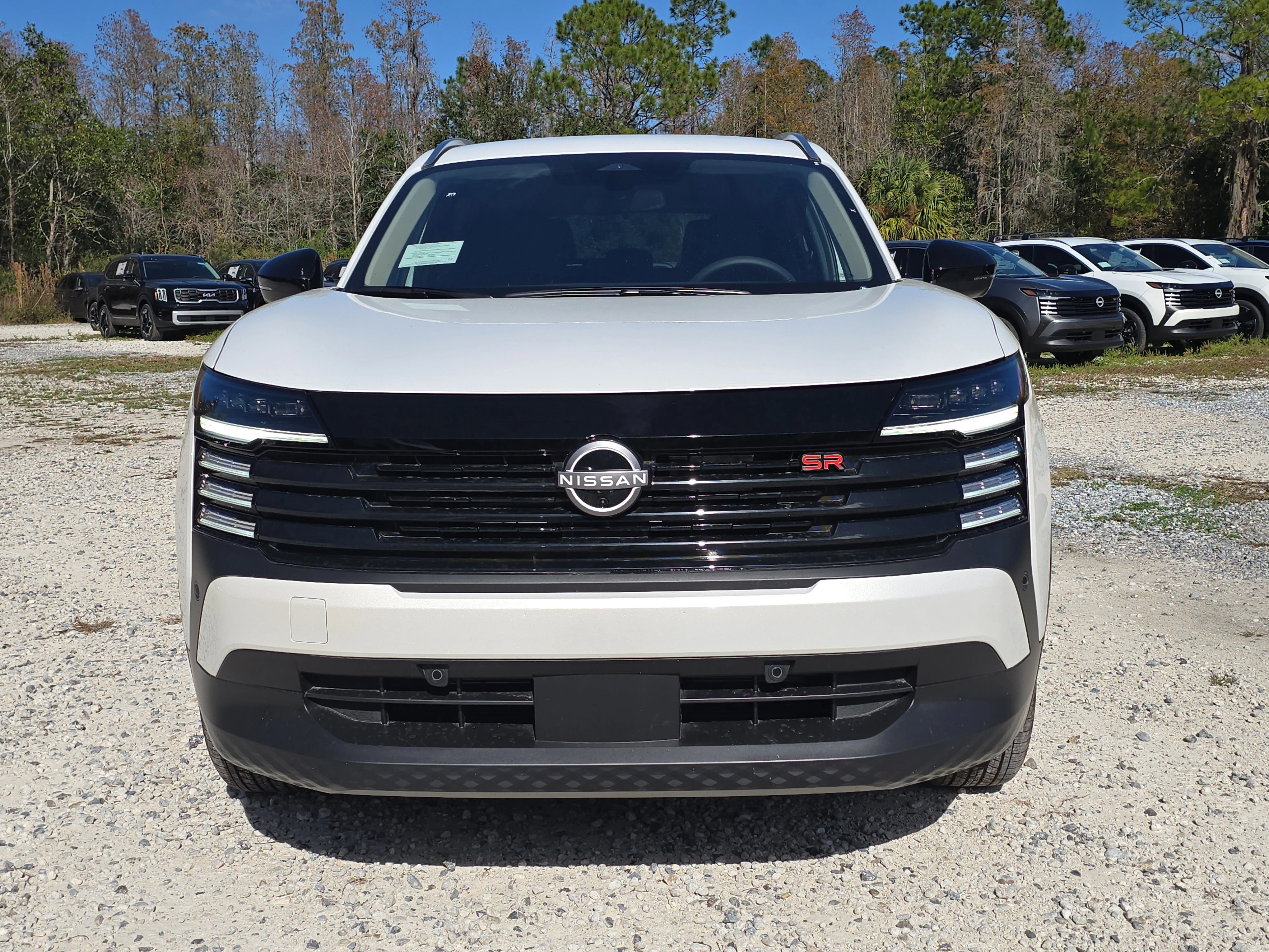 New 2026 Aspen White TriCoat Nissan SR image 3