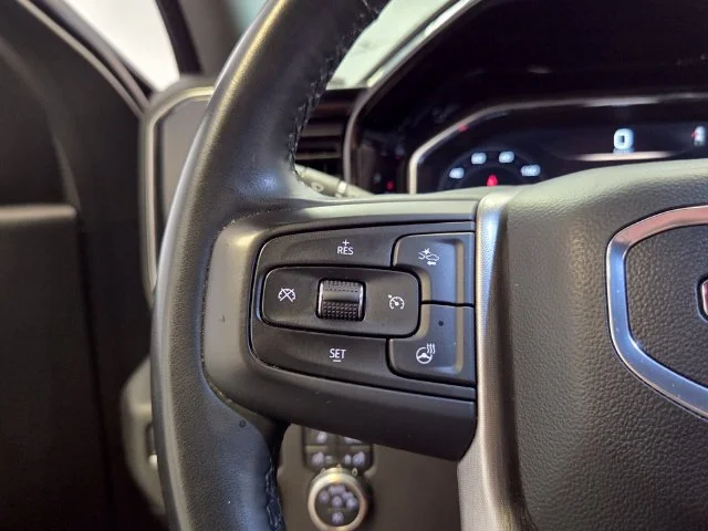 Used 2024 Onyx Black GMC SLT image 25