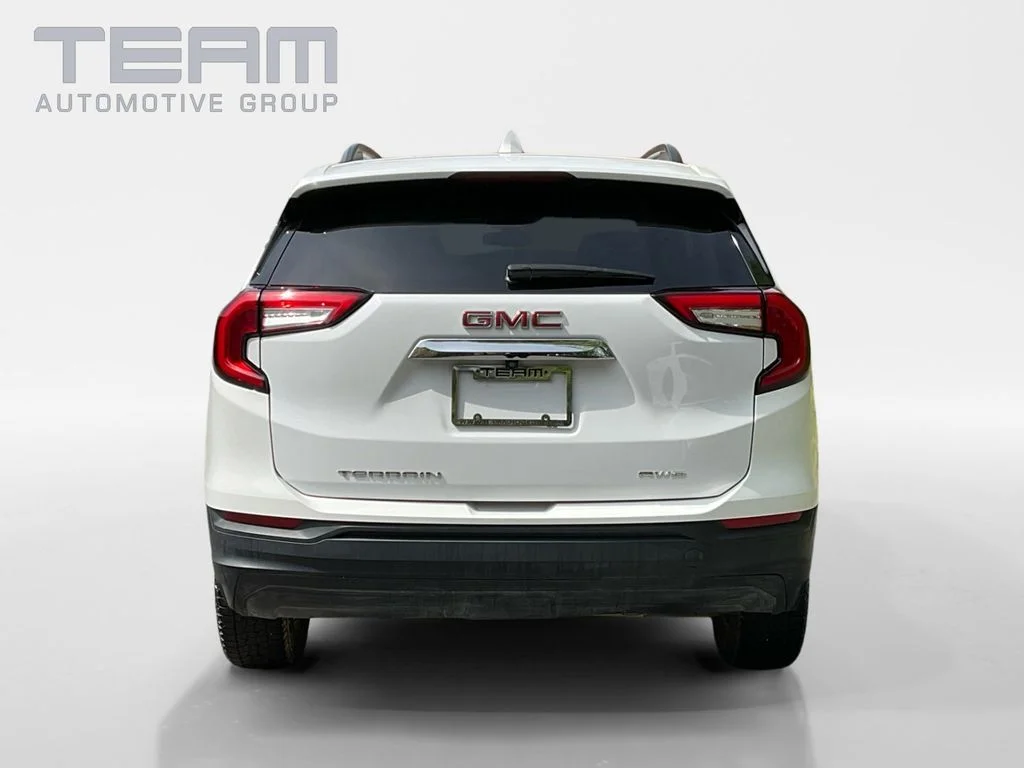 Used 2023 White GMC SLE image 6