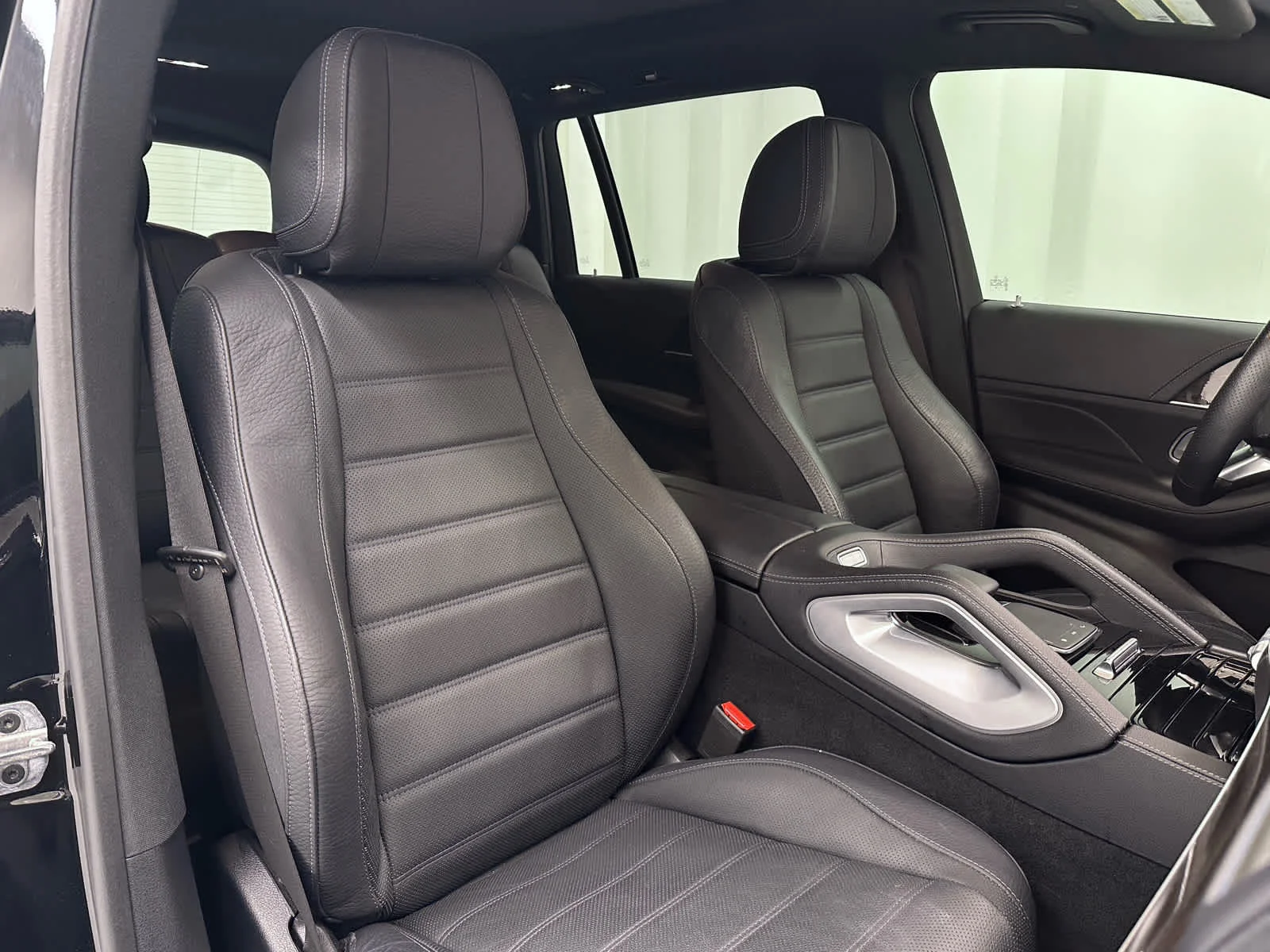 Used 2024 Black Mercedes-Benz GLS 450 image 19