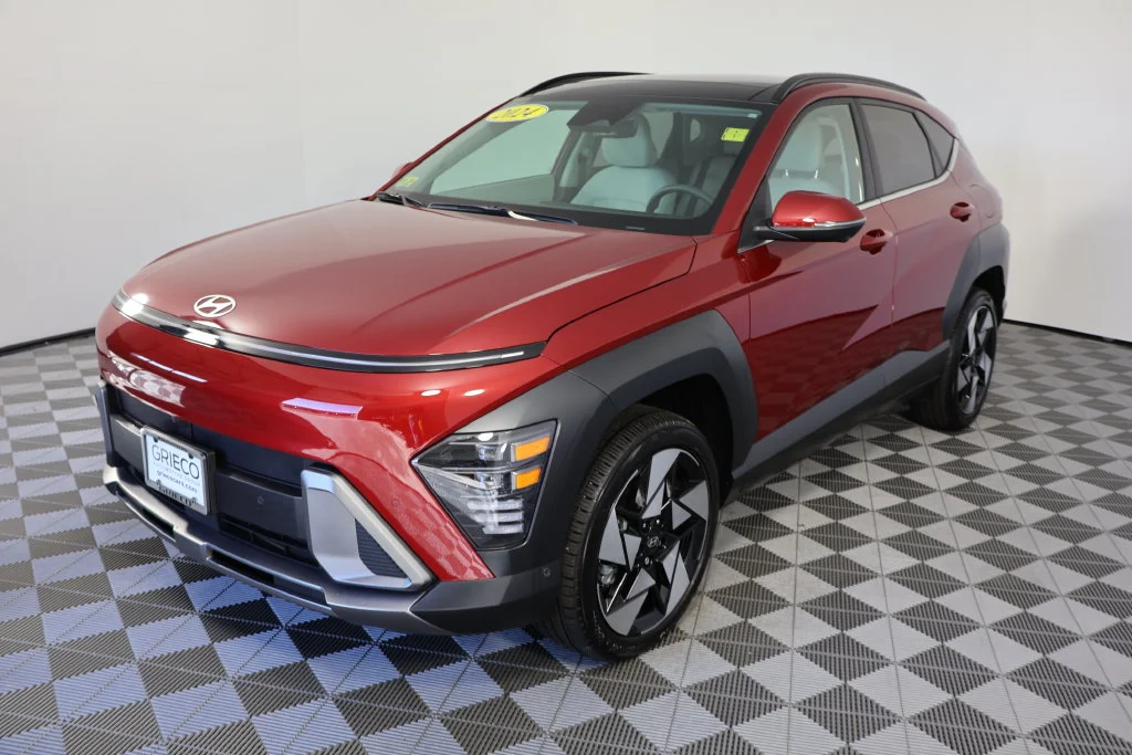 Used 2024 Red Metallic Hyundai Limited image 4