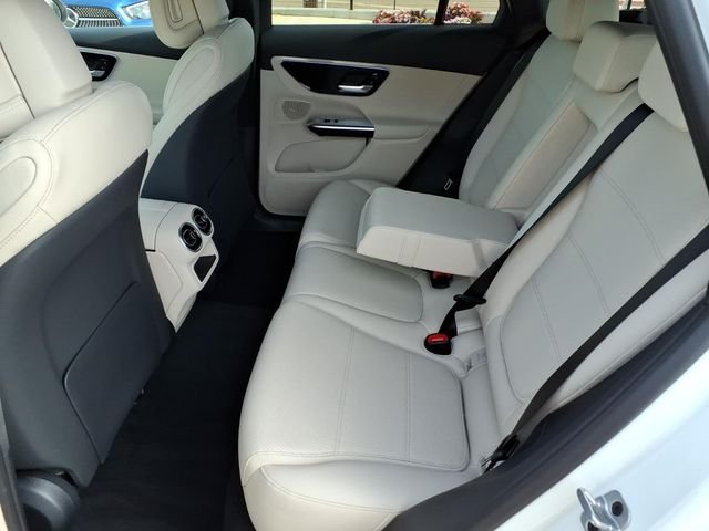 New 2026 White Mercedes-Benz GLC 300 image 18